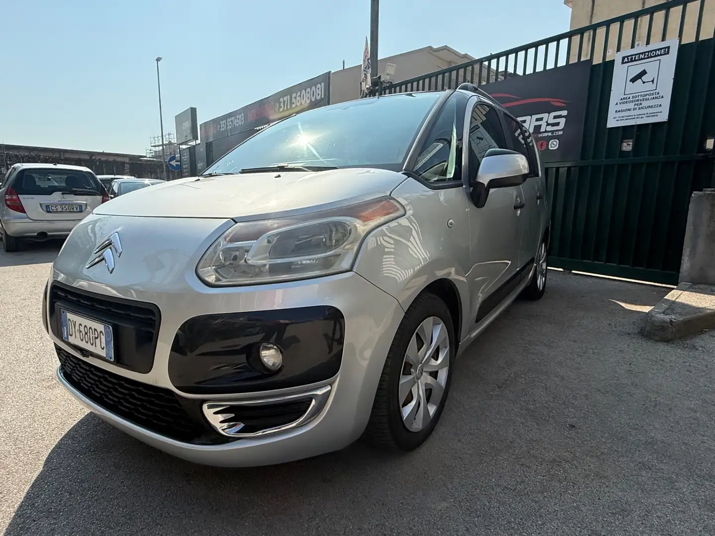 Citroen C3 Picasso C3 Picasso 1.6 HDi 110 airdream Exclusive Style Grau - 2