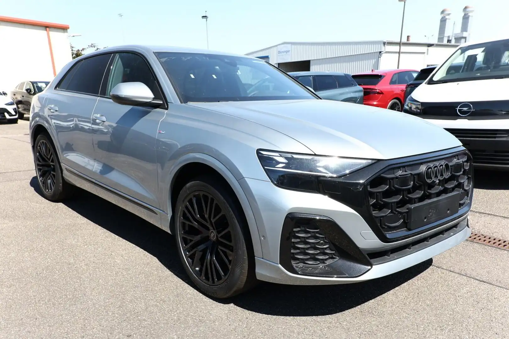 Audi Q8 S line 2xS AssistenzP+ 22Z Laser Pano B&O Leder... Silber - 2