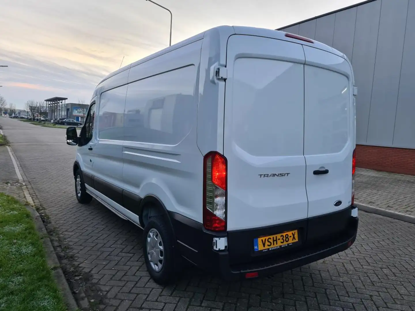 Ford Transit 2.0 TDCI L3H3 Trend * excl. BTW * Blanco - 2