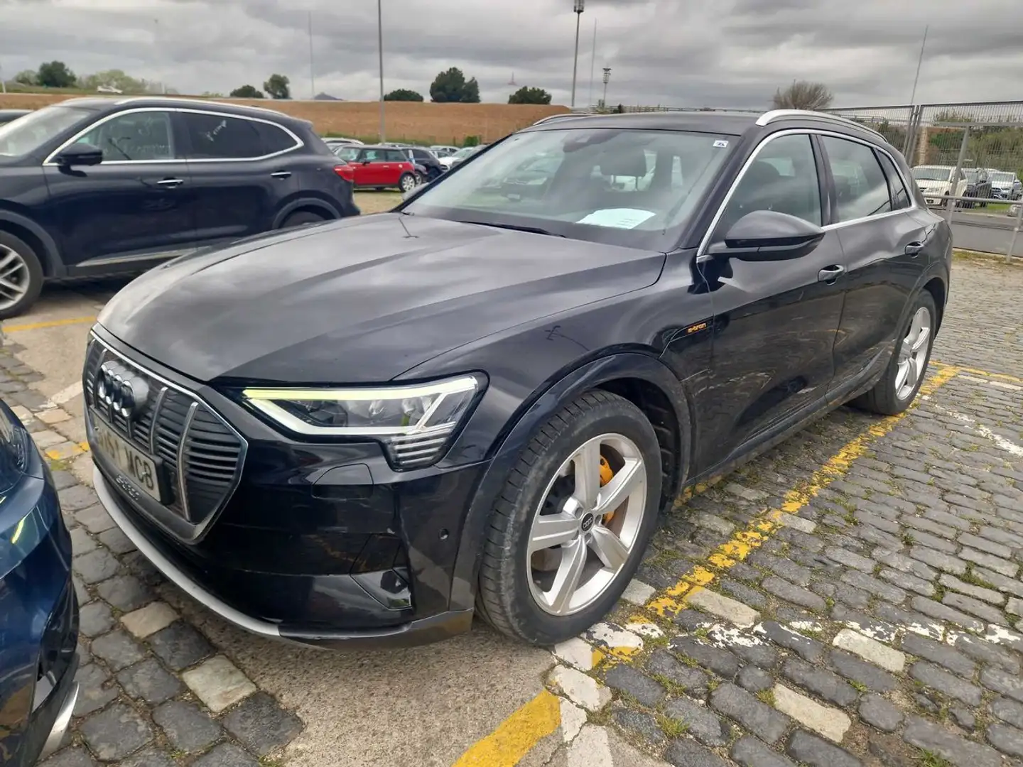 Audi e-tron 55 quattro Advanced Zwart - 2