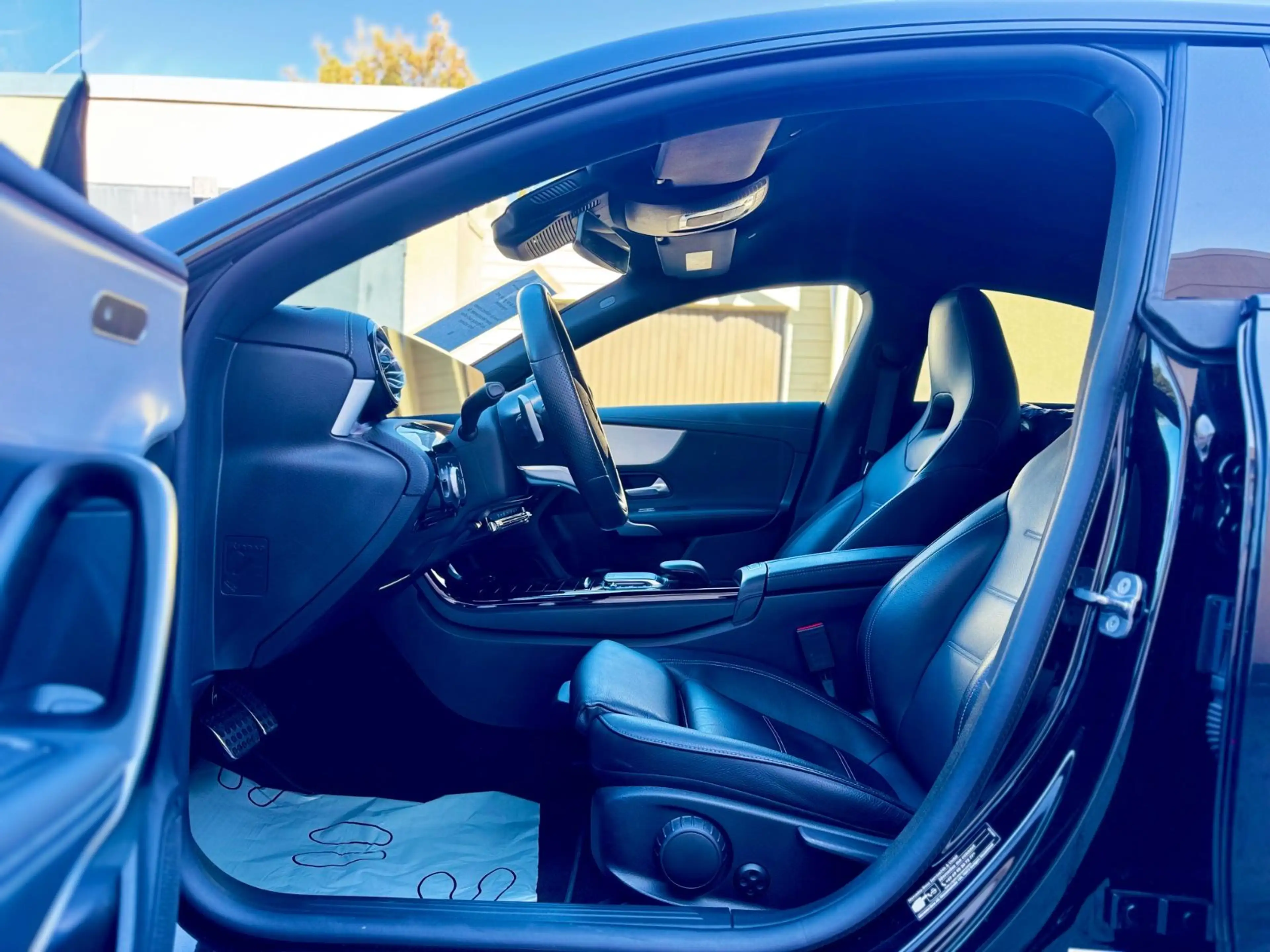 Mercedes-Benz CLA 220 d-AMG Line/MBUX High End/Leder — photo 8
