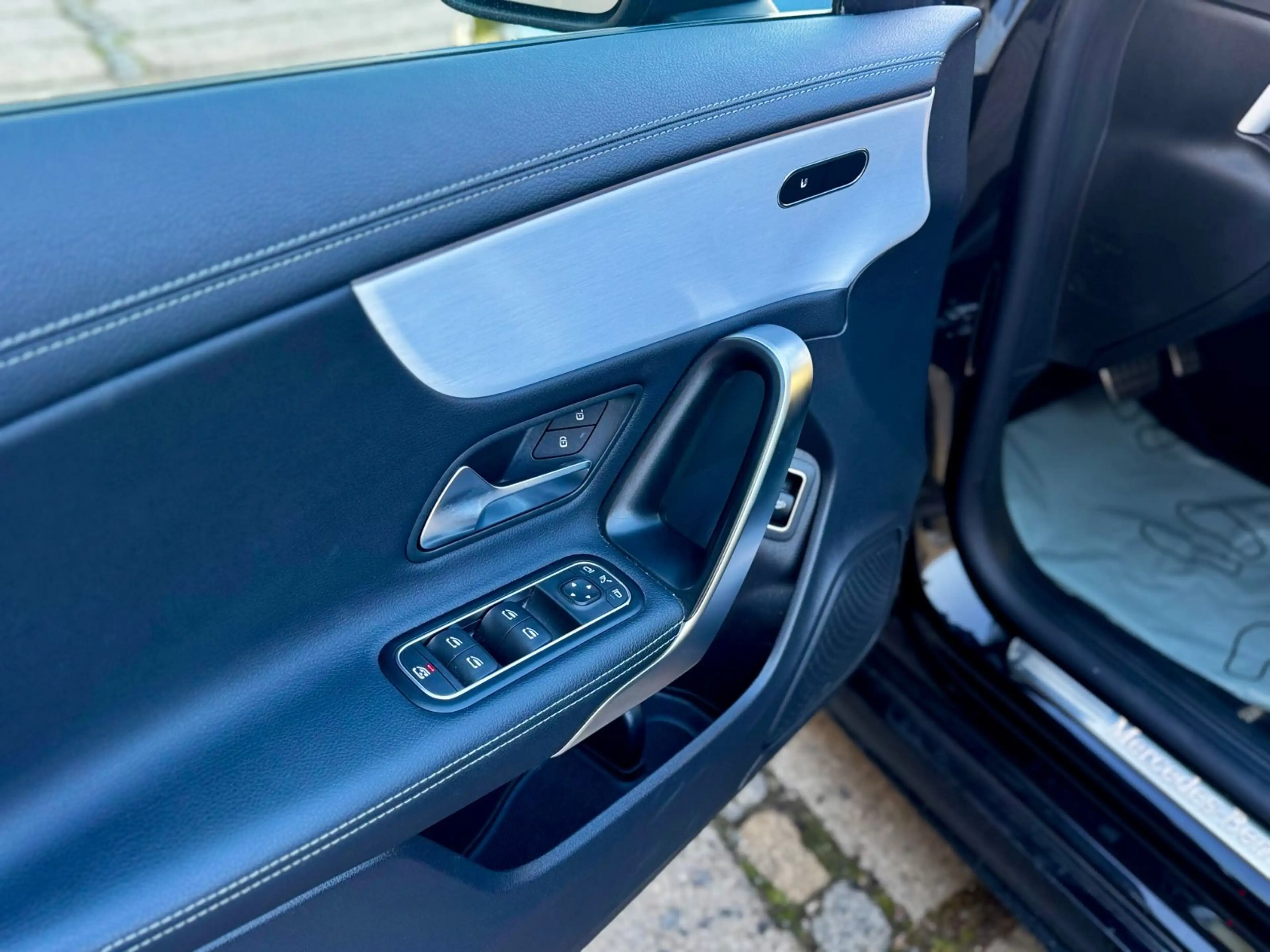 Mercedes-Benz CLA 220 d-AMG Line/MBUX High End/Leder — photo 15