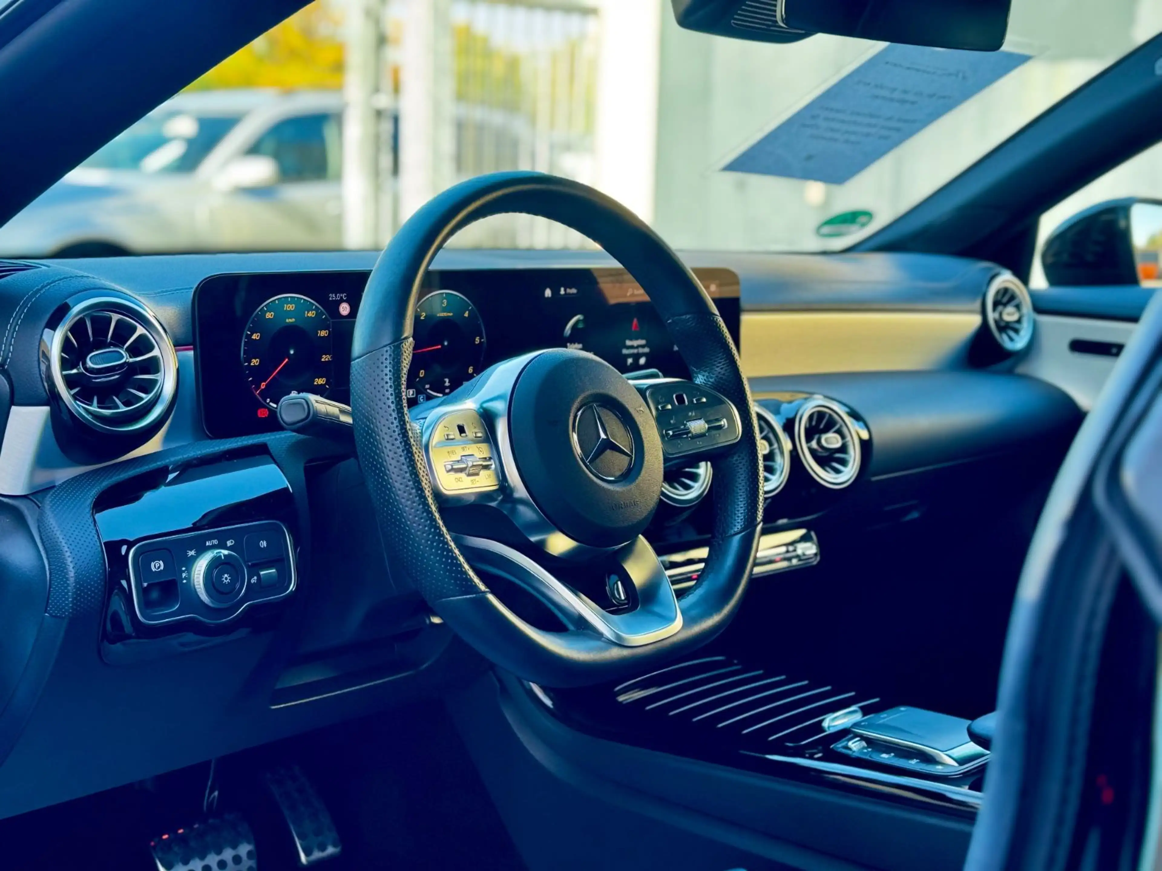 Mercedes-Benz CLA 220 d-AMG Line/MBUX High End/Leder — photo 11