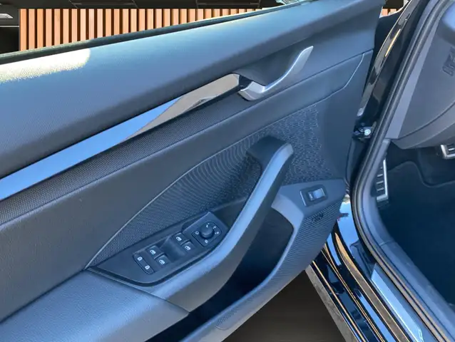 Skoda Octavia view 8