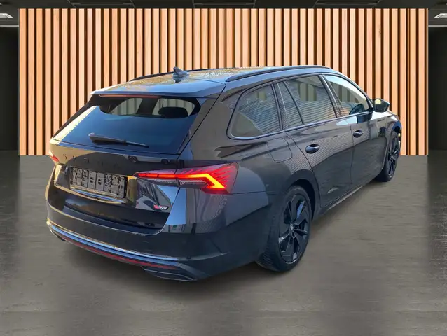 Skoda Octavia view 5