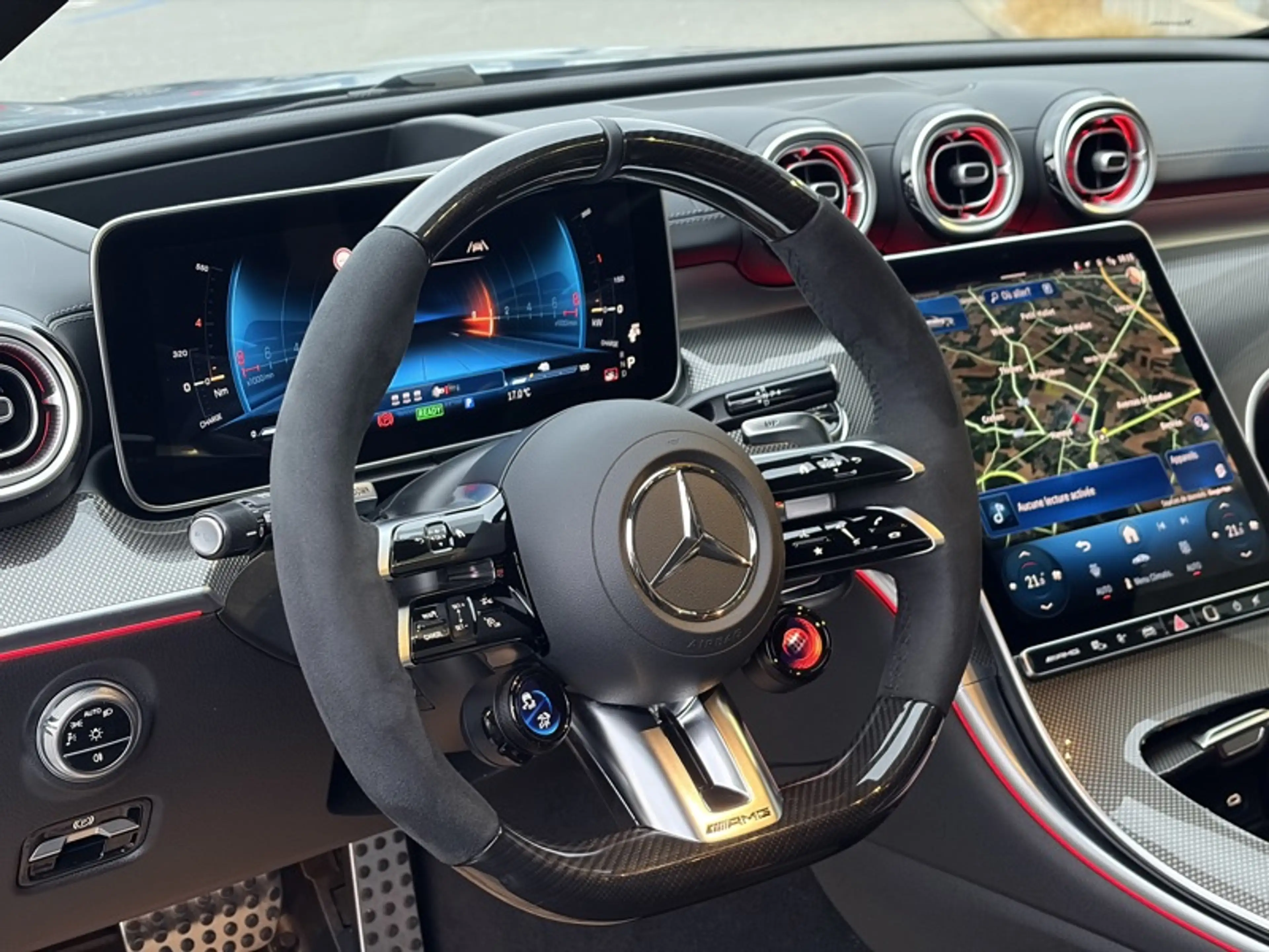 Mercedes-Benz C 63 AMG se Performance Pack Carbone Pano — photo 3