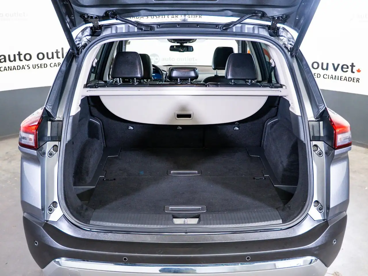 Nissan Rogue снимка Nissan Rogue