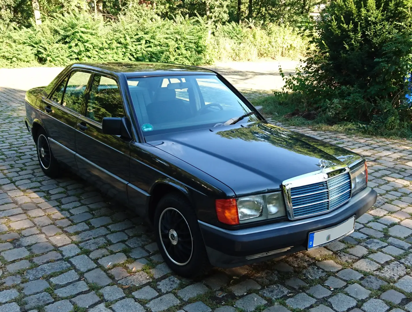 Mercedes-Benz 190 w201 Blau - 1