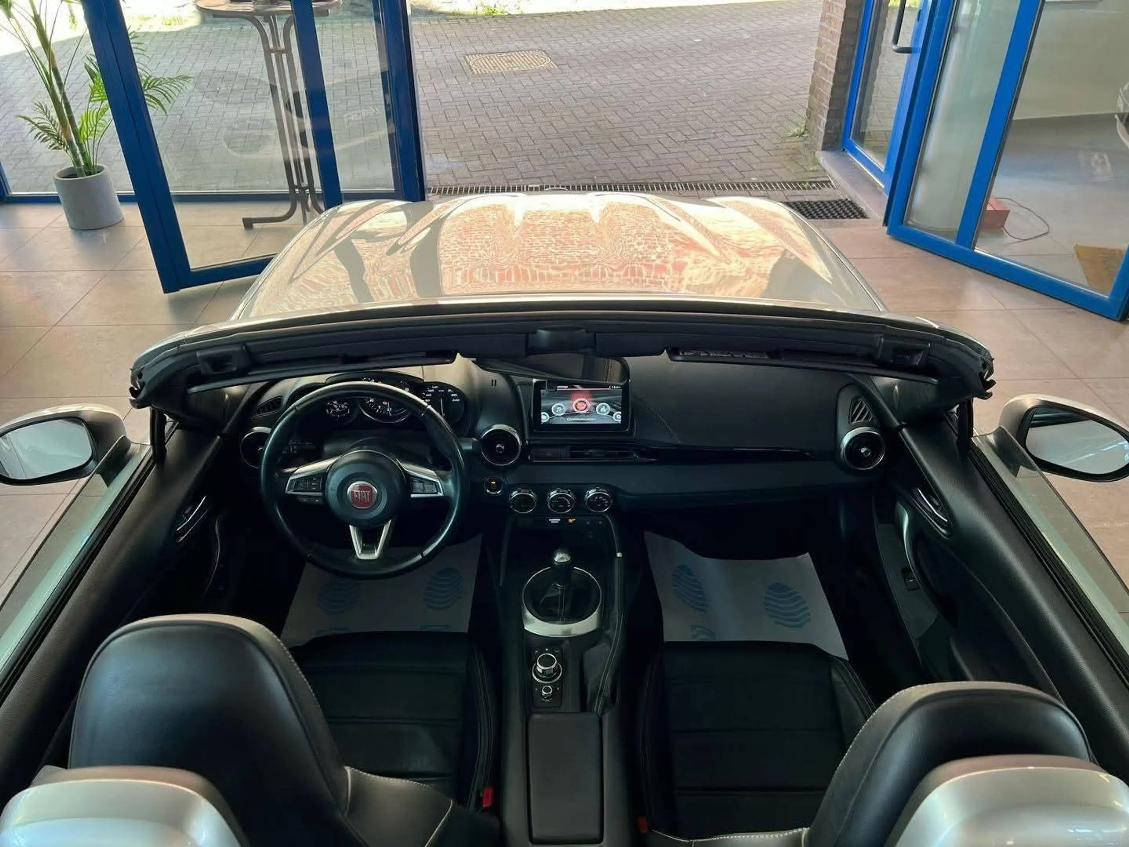 Fiat 124 Spider GARANTIE / TOP ETAT / DISPONIBLE — photo 6