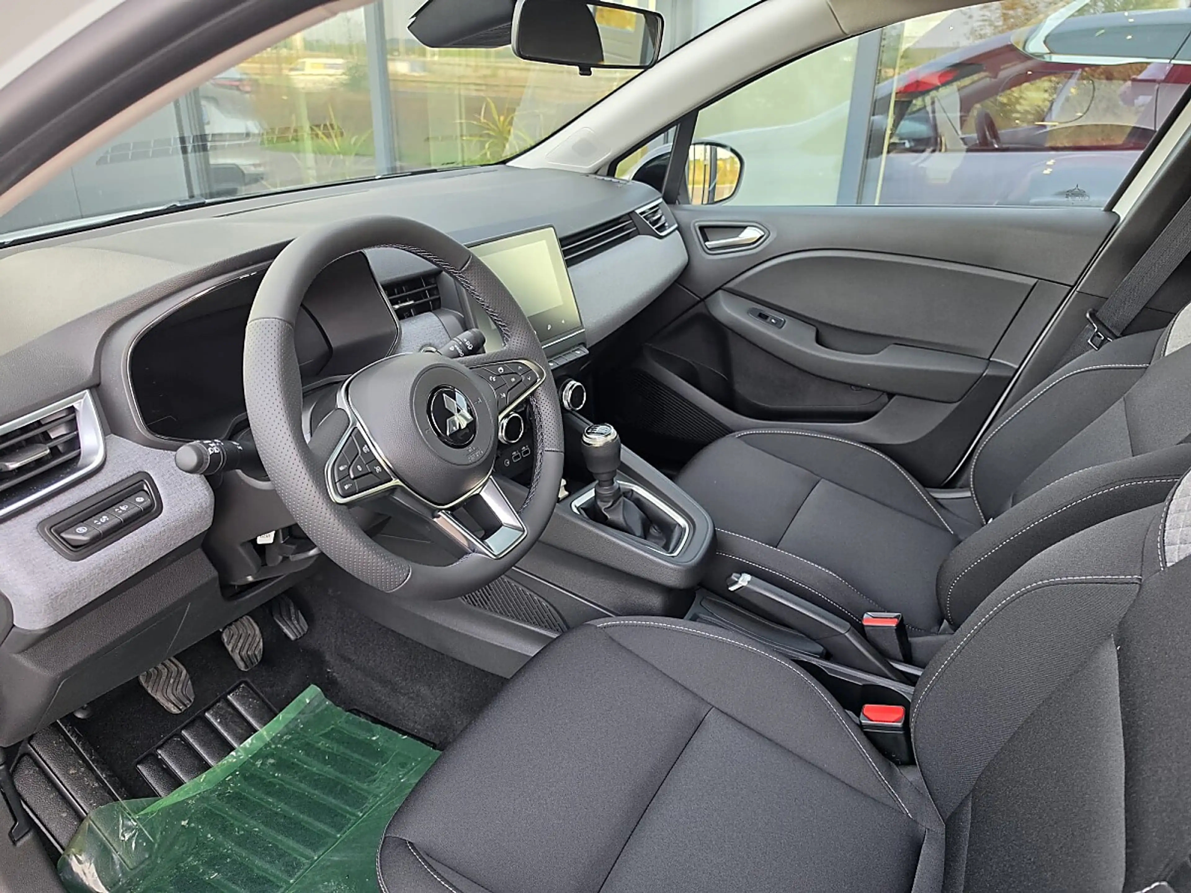Mitsubishi Colt 1,0 MPI-T Invite — photo 8