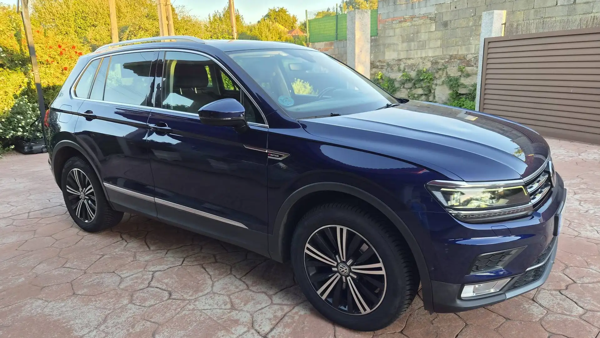 Volkswagen Tiguan Tiguan 2.0TDI Sport 4Motion DSG 140kW Sport Azul - 1