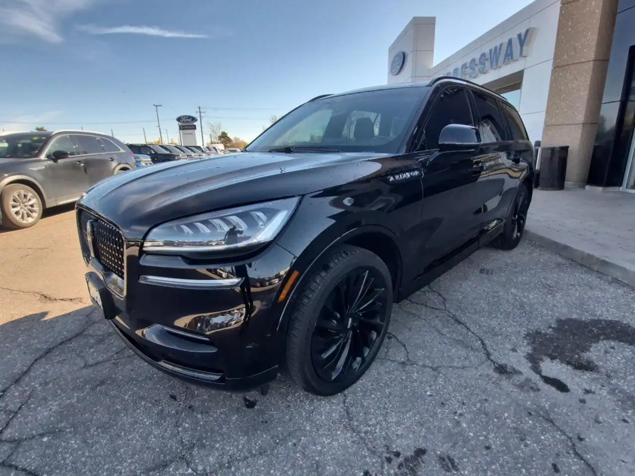 Lincoln Aviator снимка Lincoln Aviator