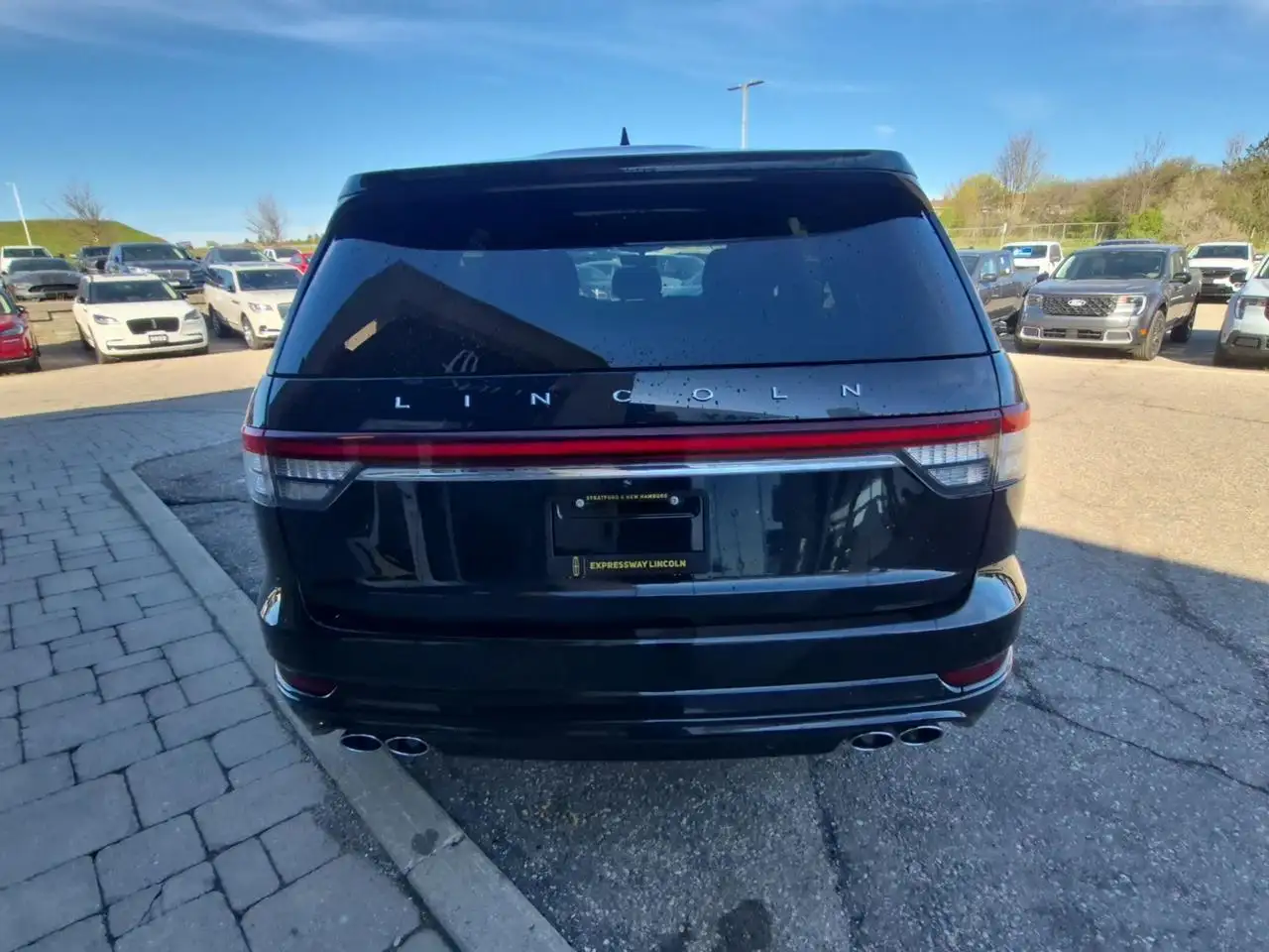 Lincoln Aviator снимка Lincoln Aviator