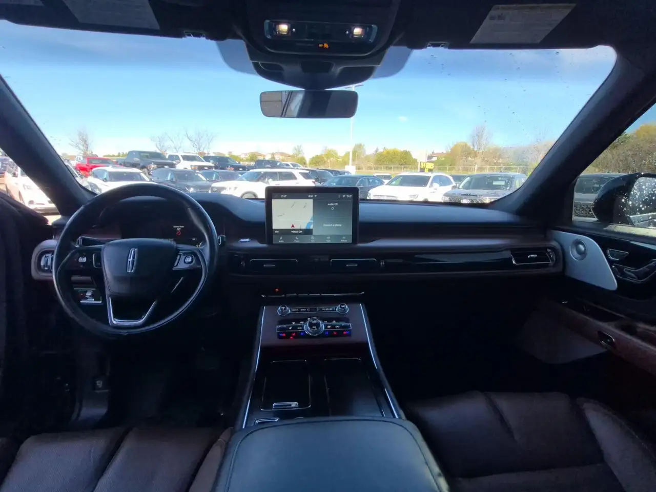 Lincoln Aviator снимка Lincoln Aviator