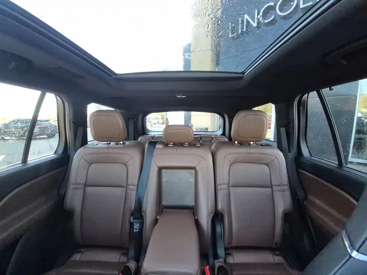 Lincoln Aviator снимка Lincoln Aviator