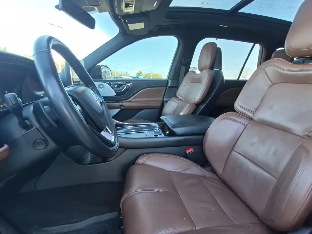 Lincoln Aviator снимка Lincoln Aviator