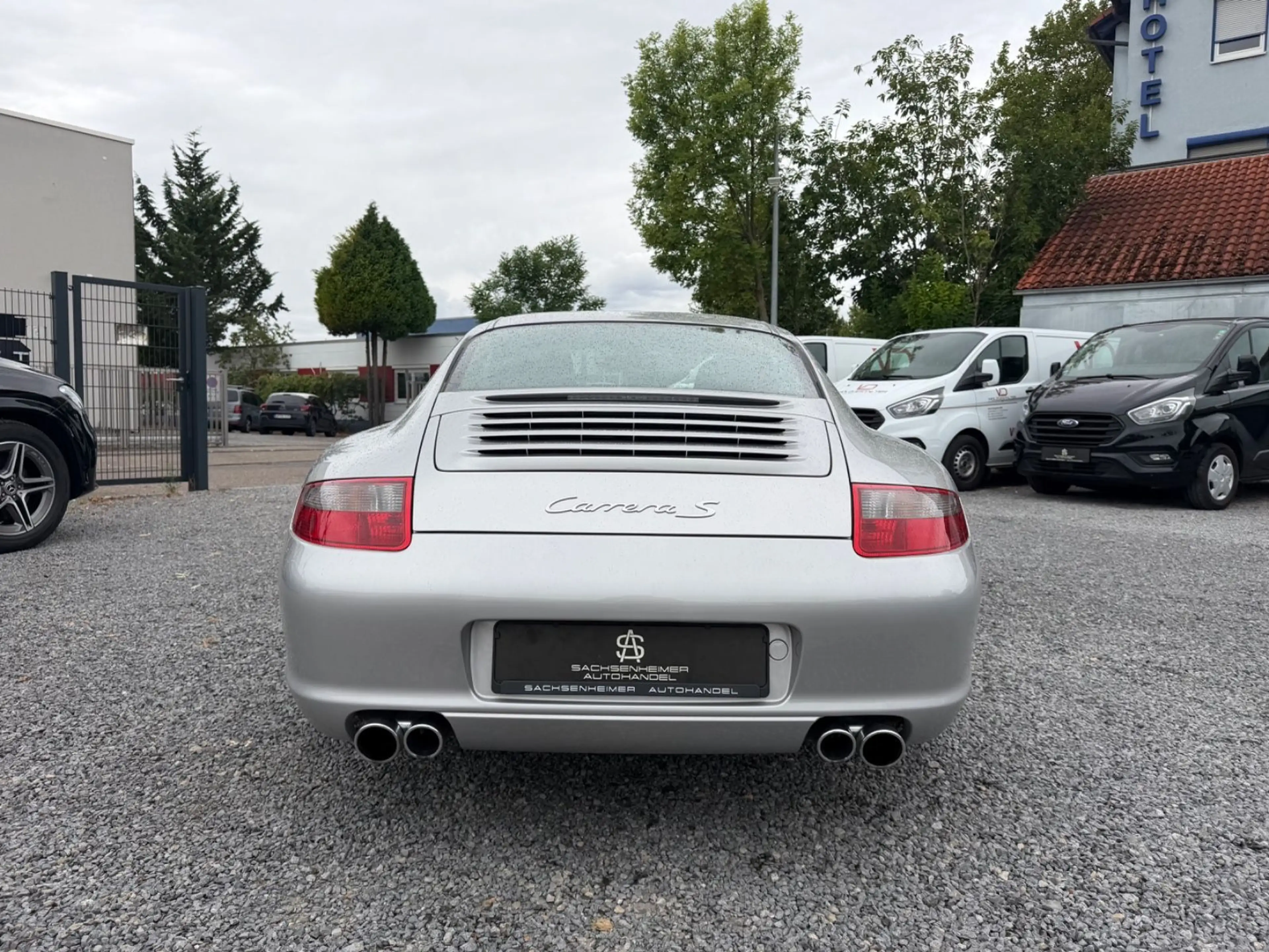 Porsche 911 Carrera S Coupe — photo 14
