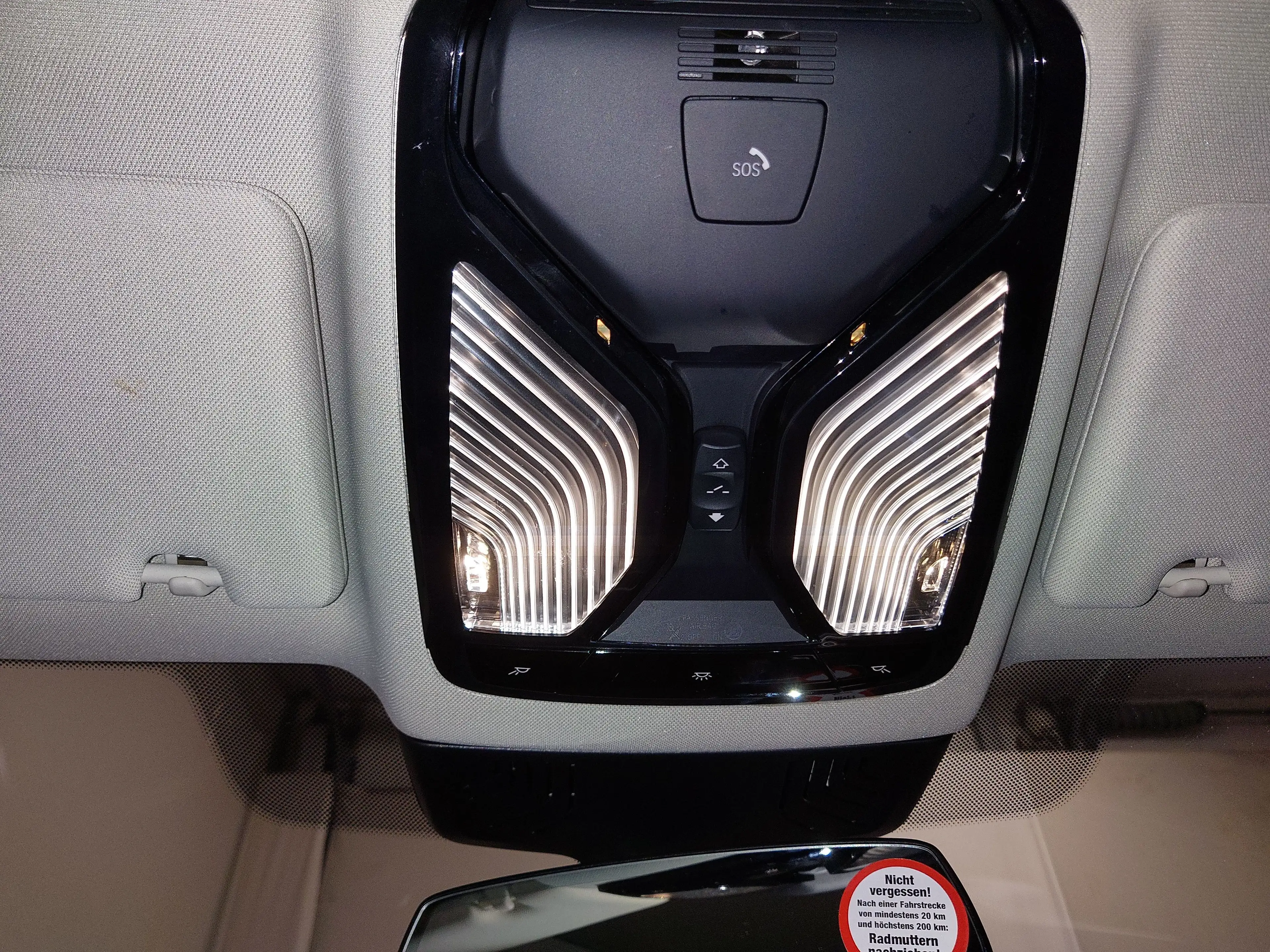 BMW 520 iA Touring Luxury-Line Leder Nav LED Pano AHK — photo 13