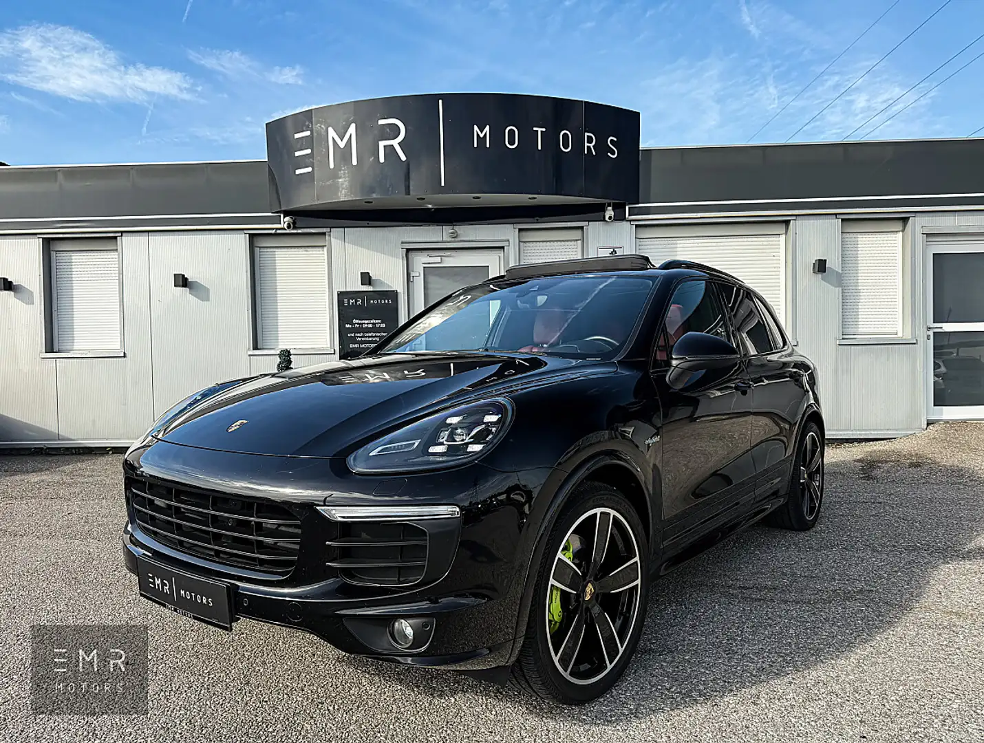 Porsche Cayenne 3.0 E-Hybrid SPORT-DESIGN, SPORT-CHRONO, PANORA... Schwarz - 1