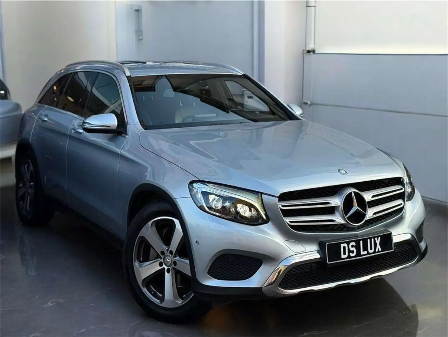 Mercedes-Benz GLC 220 GLC 220 D 4Matic 9G-TRONIC 4MATIC 170CH // LED Gris - 1
