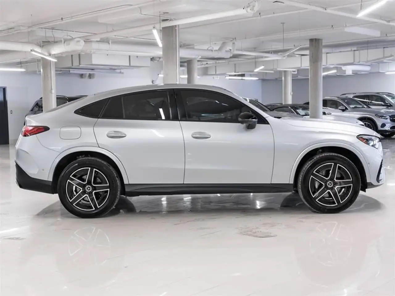 Mercedes-Benz GLC снимка Mercedes-Benz GLC
