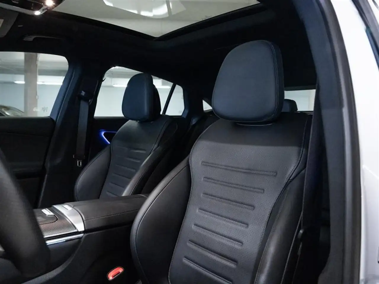 Mercedes-Benz GLC снимка Mercedes-Benz GLC