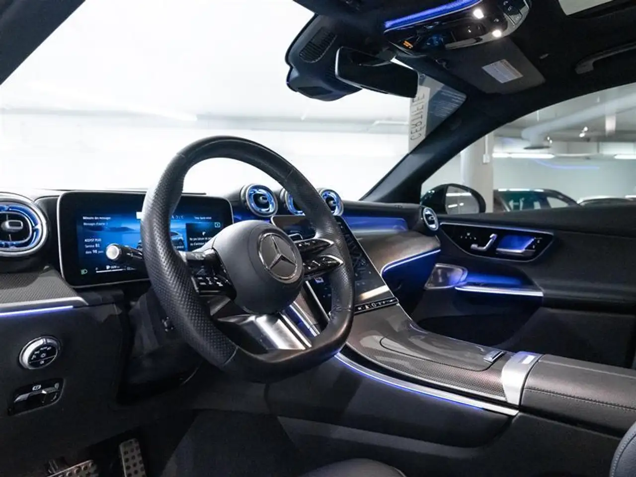 Mercedes-Benz GLC снимка Mercedes-Benz GLC