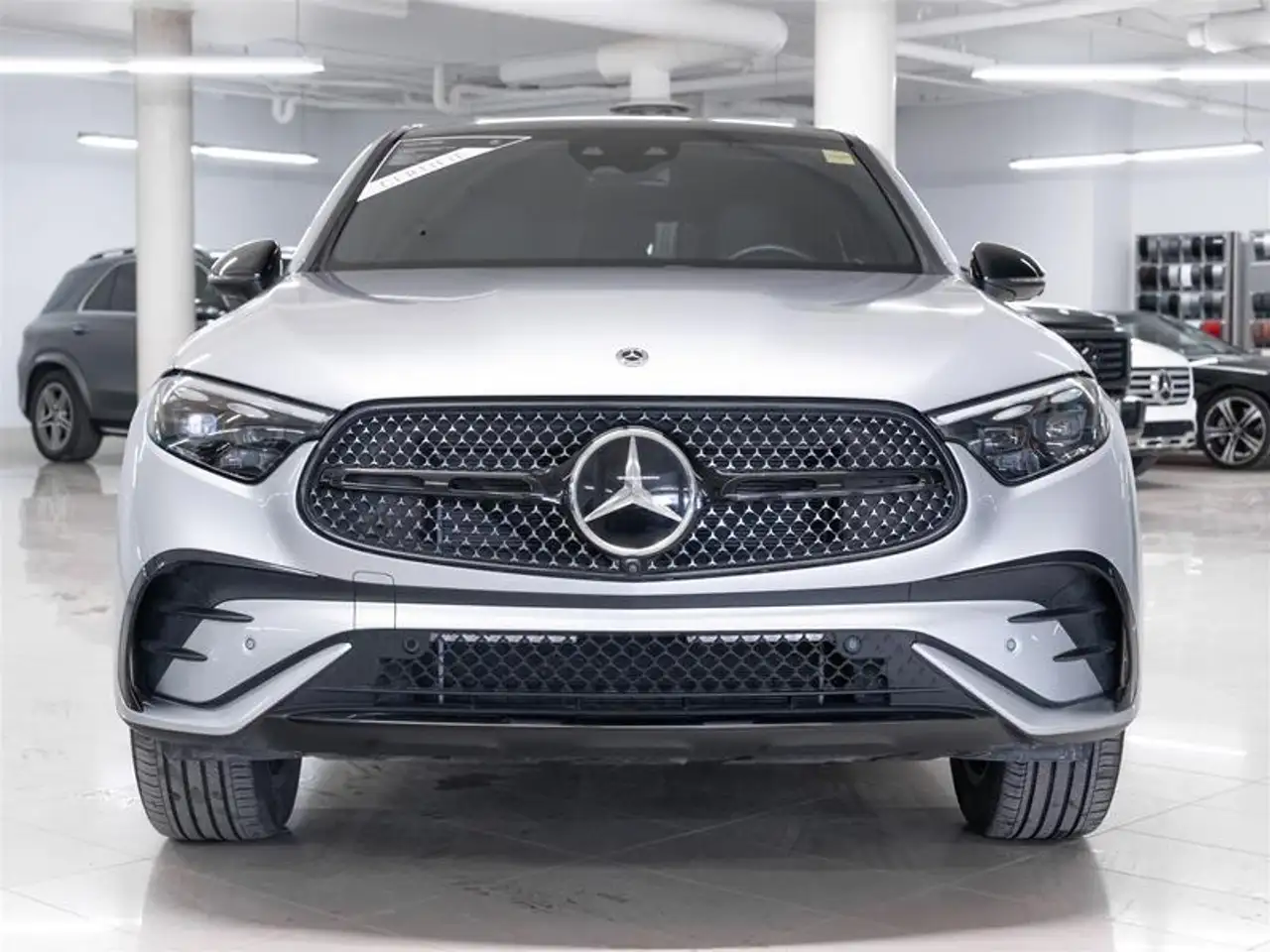 Mercedes-Benz GLC снимка Mercedes-Benz GLC