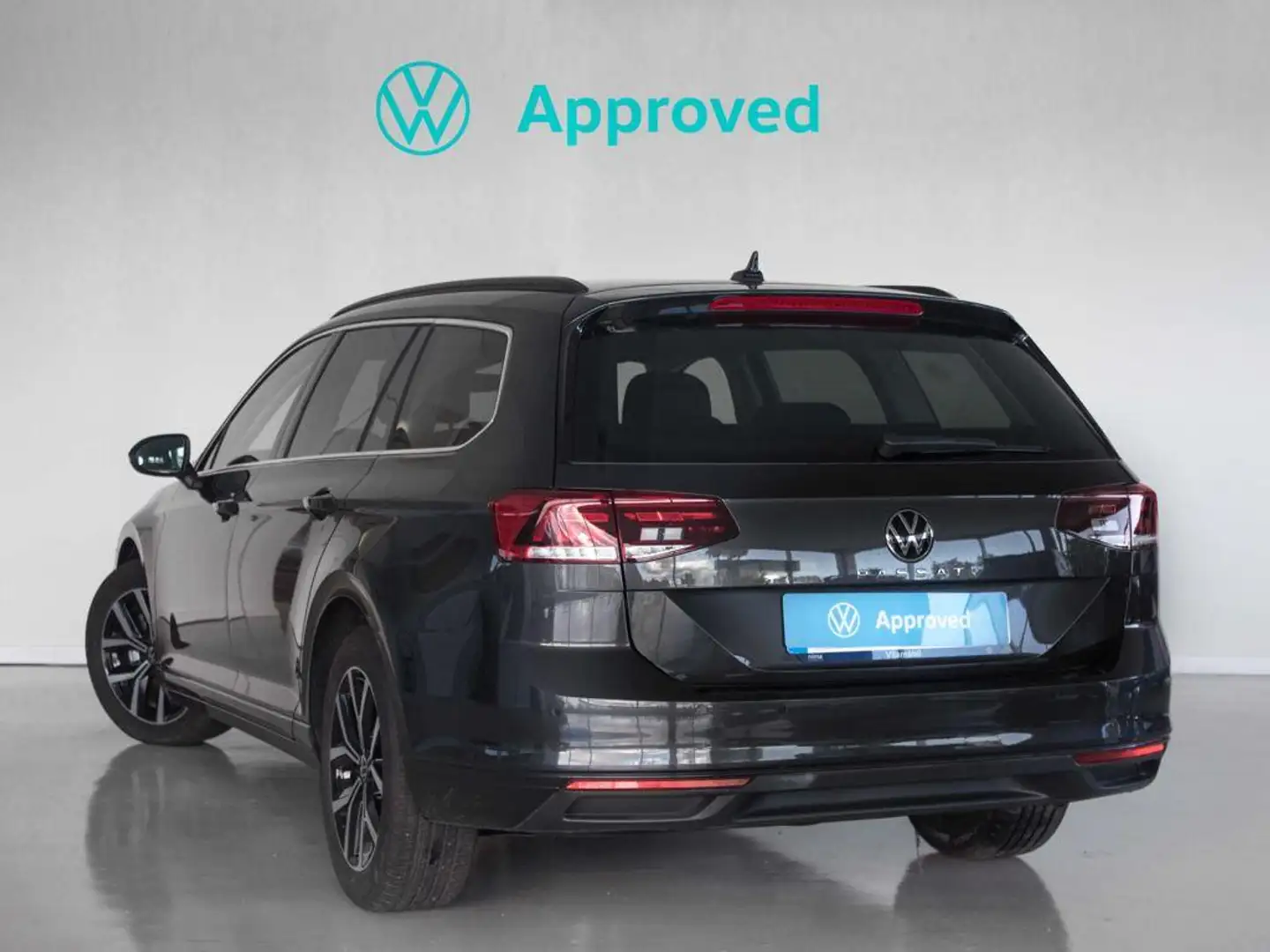 Volkswagen Passat Variant 2.0TDI EVO Executive 110kW Gris - 2