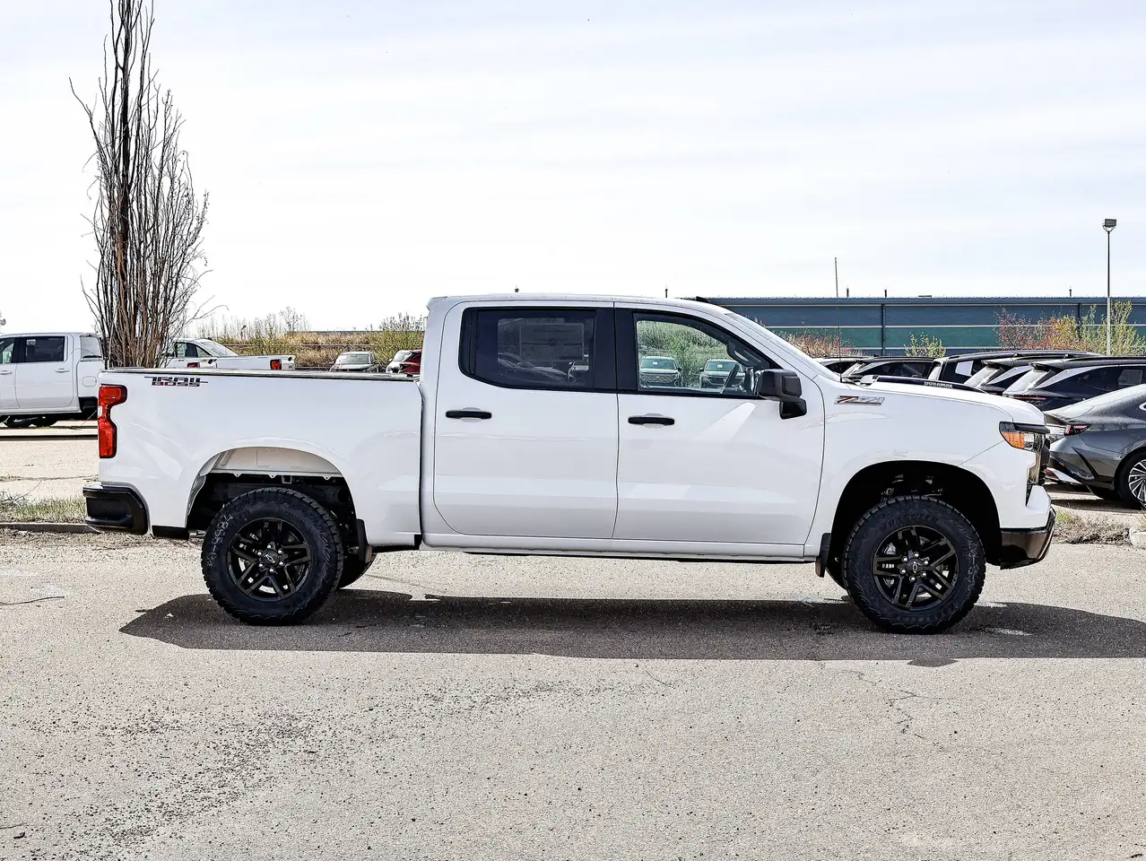 Chevrolet Silverado 1500 снимка Chevrolet Silverado 1500