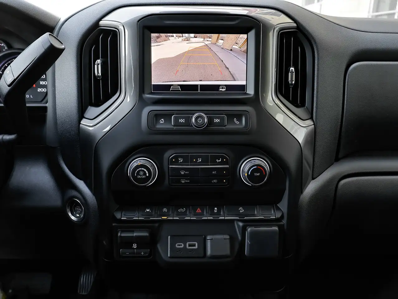 Chevrolet Silverado 1500 снимка Chevrolet Silverado 1500