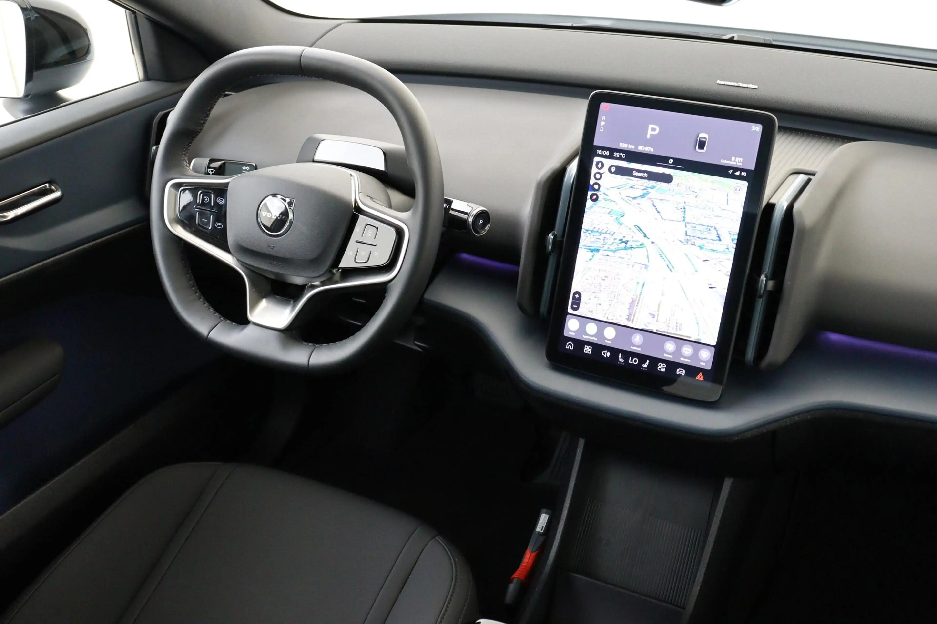 Volvo EX30 SINGLE MOTOR EXTENDED RANGE ULTRA 69 kWh -PANO.DAK — photo 6