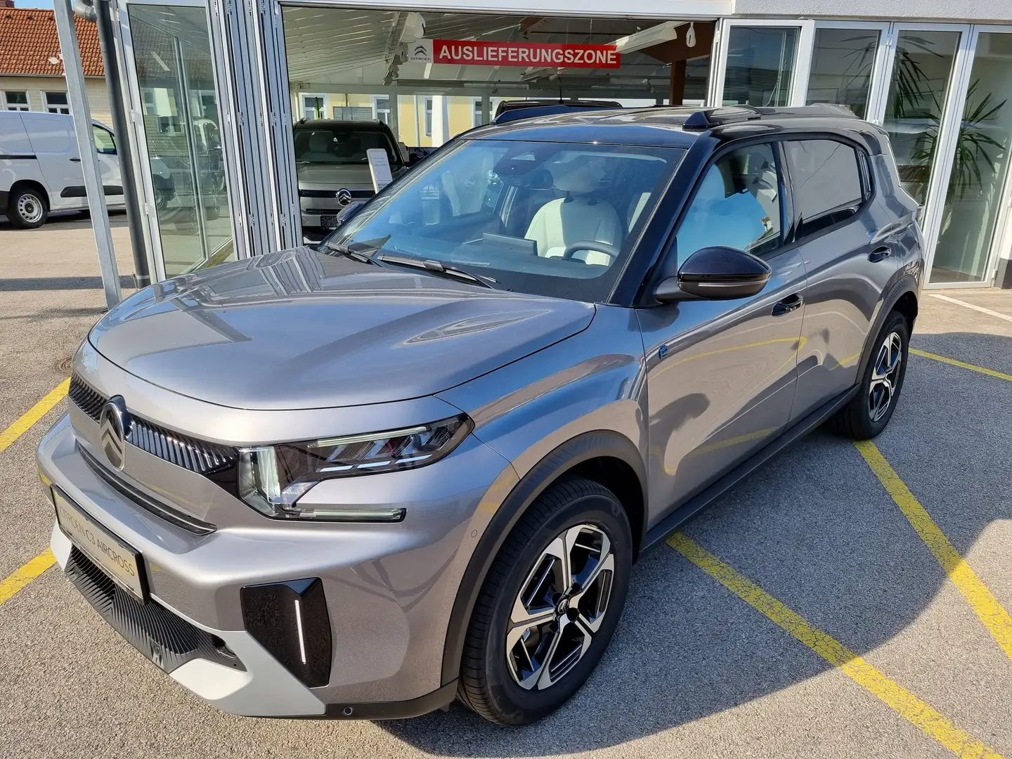 Citroen C3 Aircross e-C3 113 44kWh Max Silber - 1