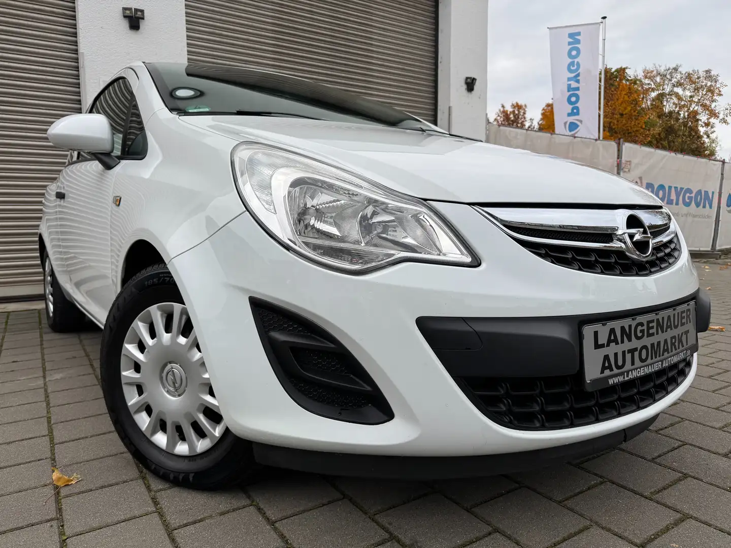 Opel Corsa Corsa1.2 16V ecoFLEX Edition-2 Jahre TÜV!"Klima Weiß - 1