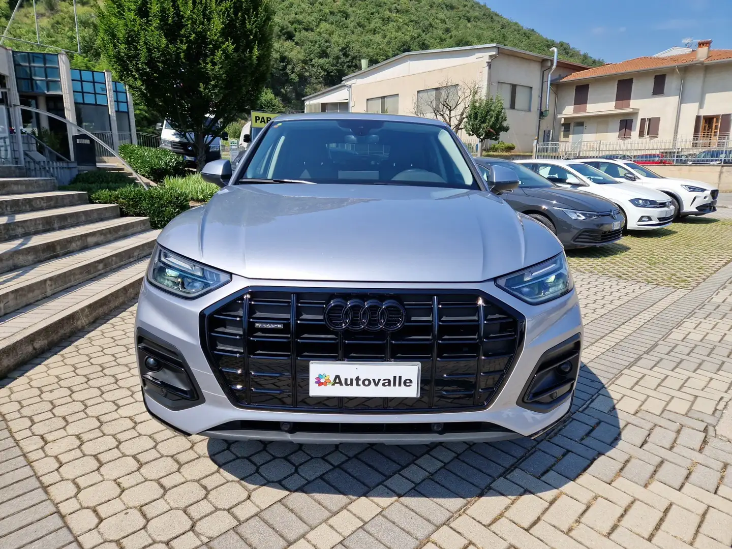 Audi Q5 40 TDI quattro S tronic Business Advanced Argento - 2