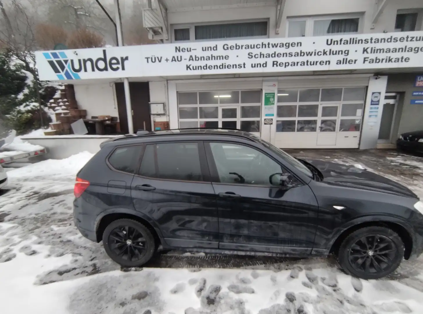 BMW X3 M X3 Diesel xDrive35d M-Sportpaket Automatik Schwarz - 2