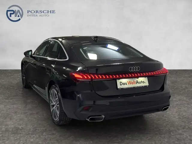 Audi A5 view 4