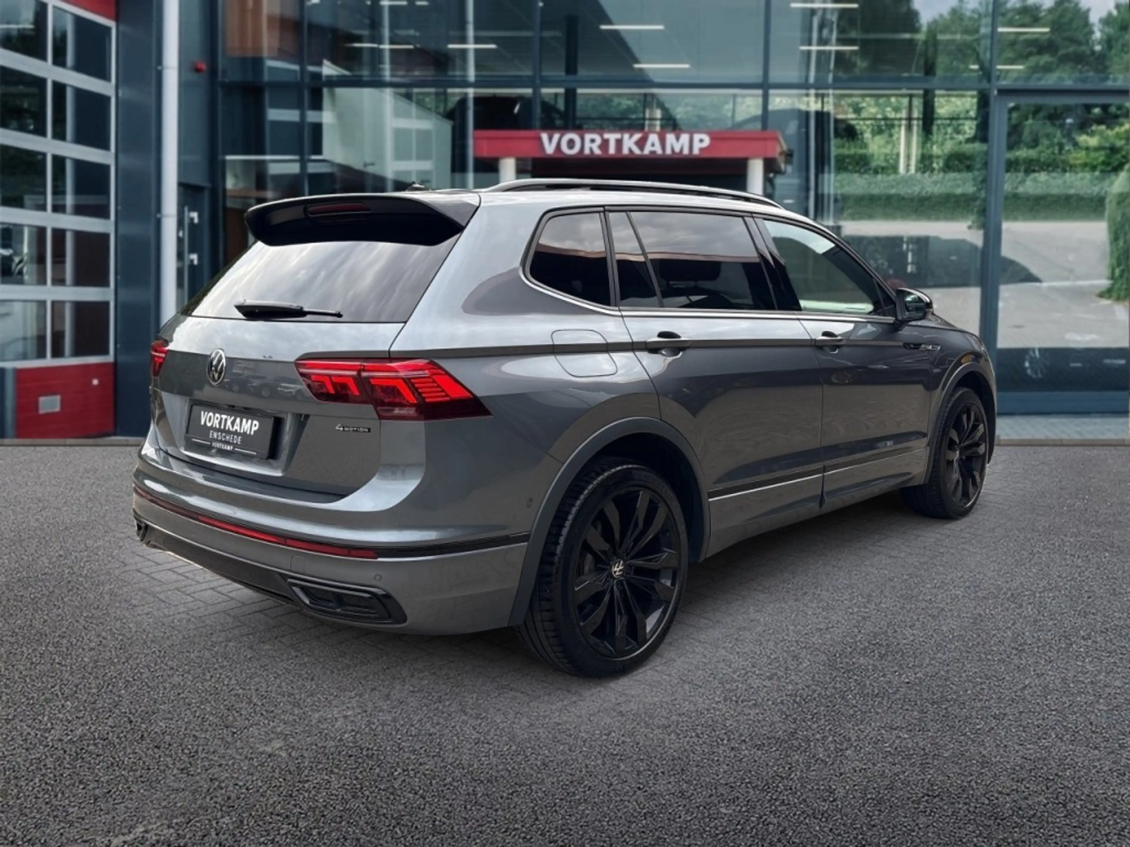 Volkswagen Tiguan Allspace 2.0 TSI 4M R-LINE 7P. LEDER/PANO-DAK/TREKHAAK/STAN — photo 5