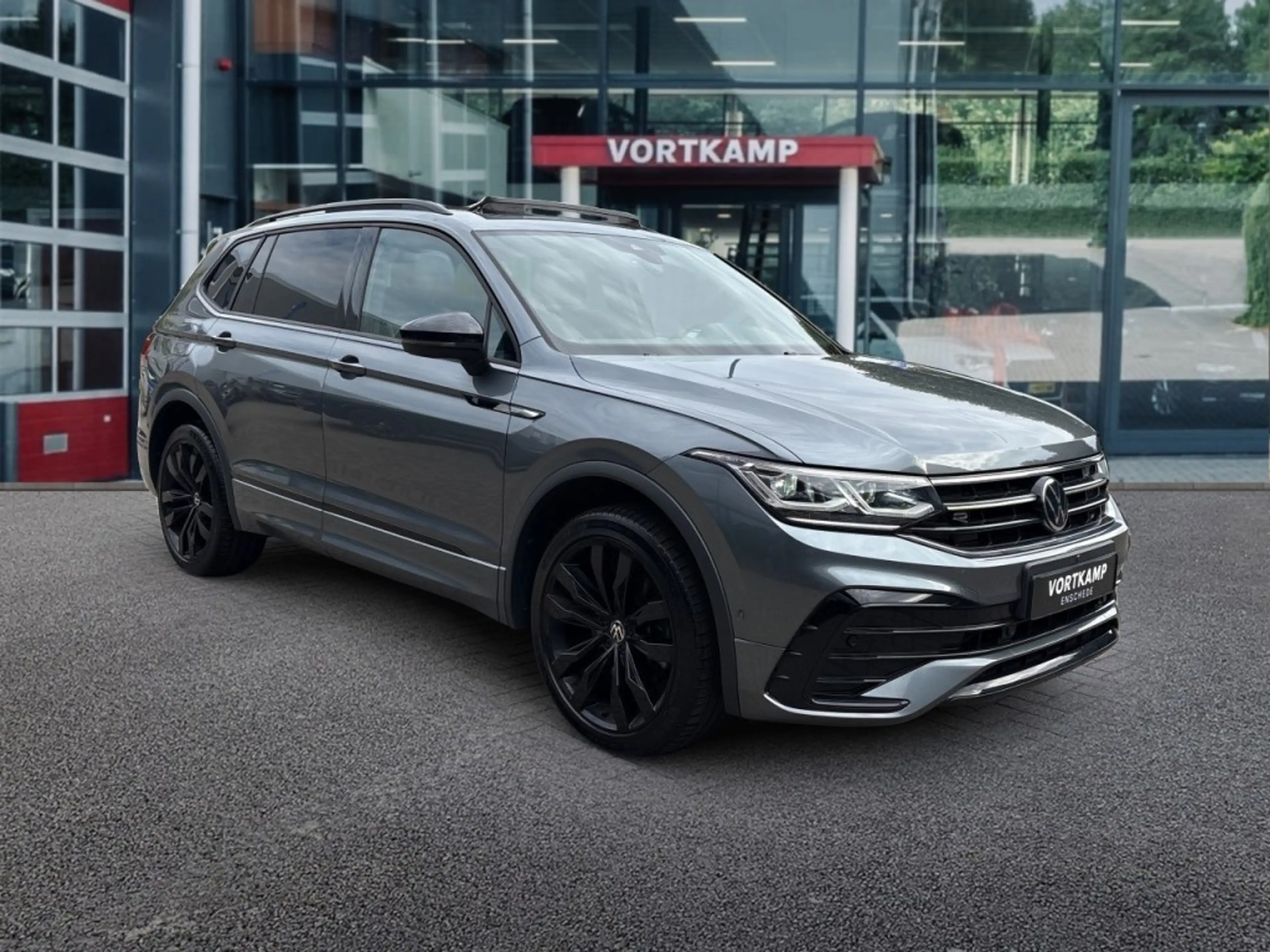 Volkswagen Tiguan Allspace 2.0 TSI 4M R-LINE 7P. LEDER/PANO-DAK/TREKHAAK/STAN — photo 3