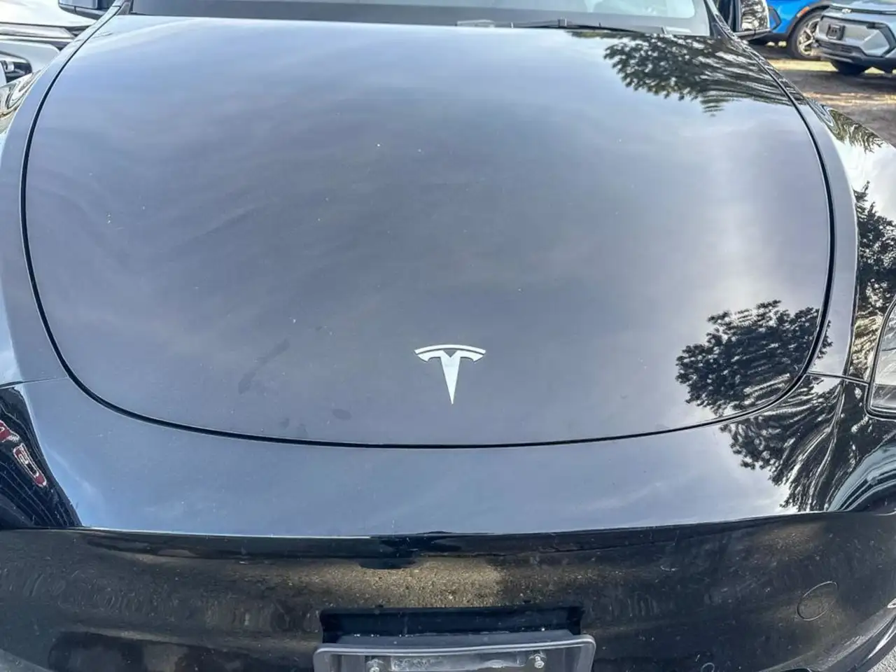 Tesla Model Y снимка Tesla Model Y