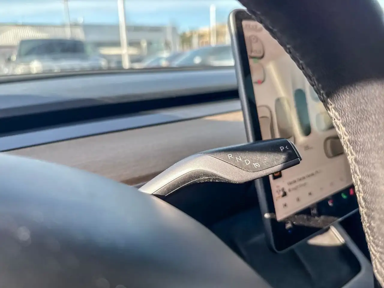 Tesla Model Y снимка Tesla Model Y