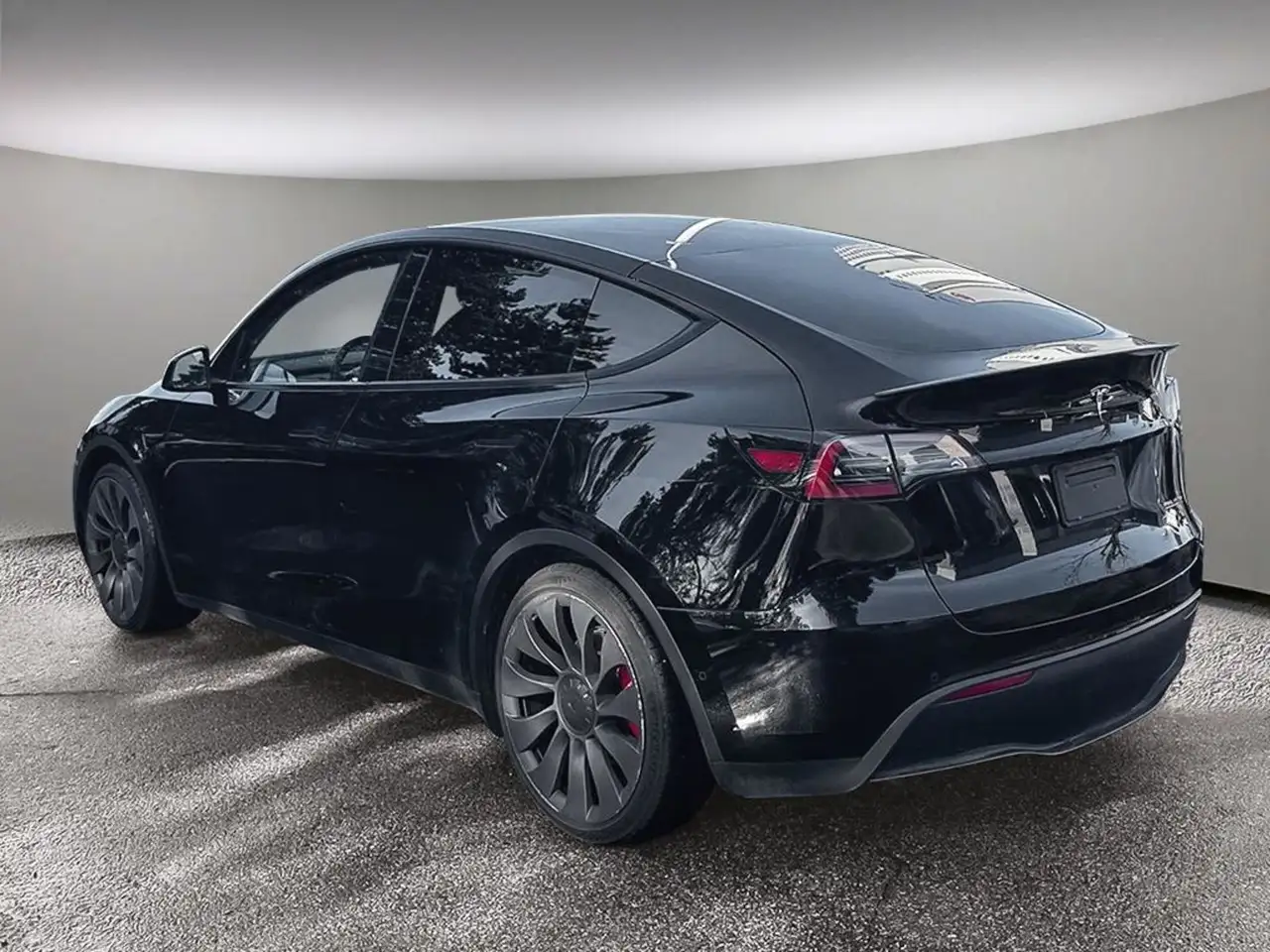 Tesla Model Y снимка Tesla Model Y