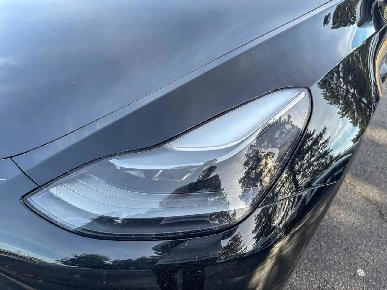 Tesla Model Y снимка Tesla Model Y
