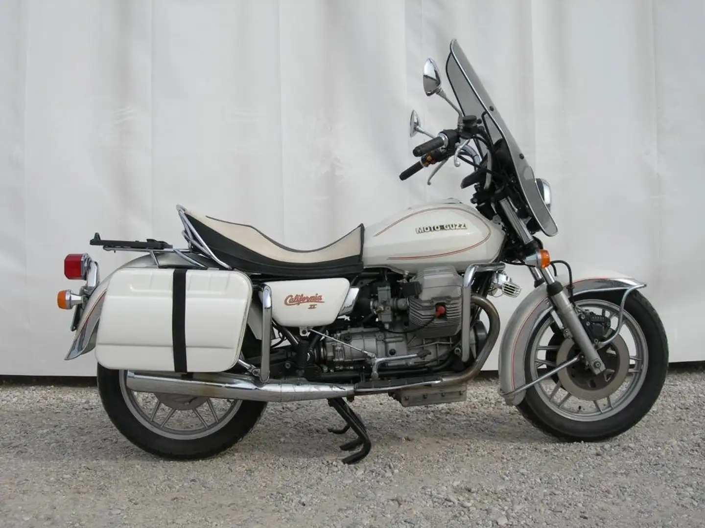 Moto Guzzi California 1000 II bijela - 1