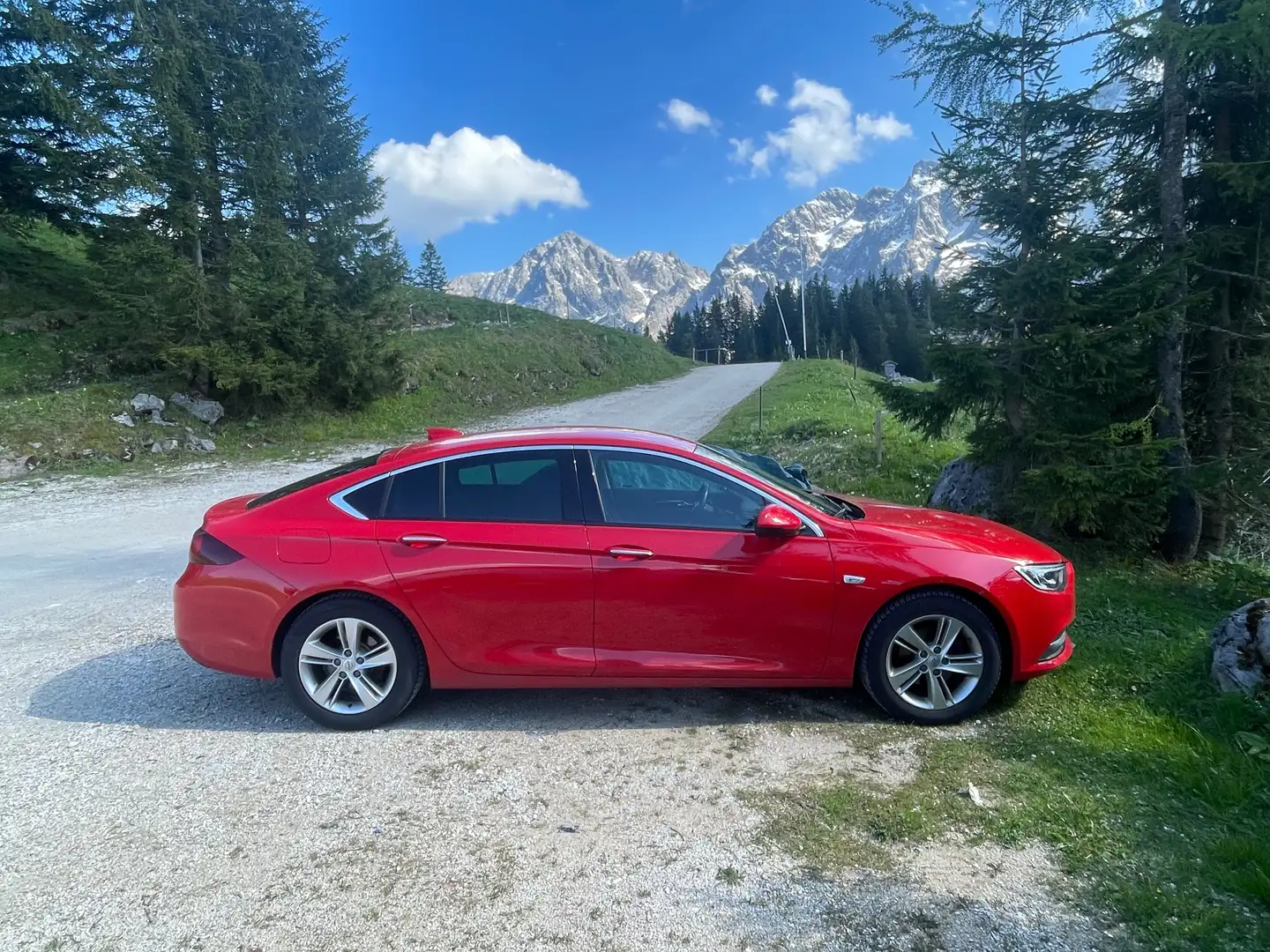 Opel Insignia Insignia Grand Sport 1.5 Direct InjectionTurbo Inn Rot - 1