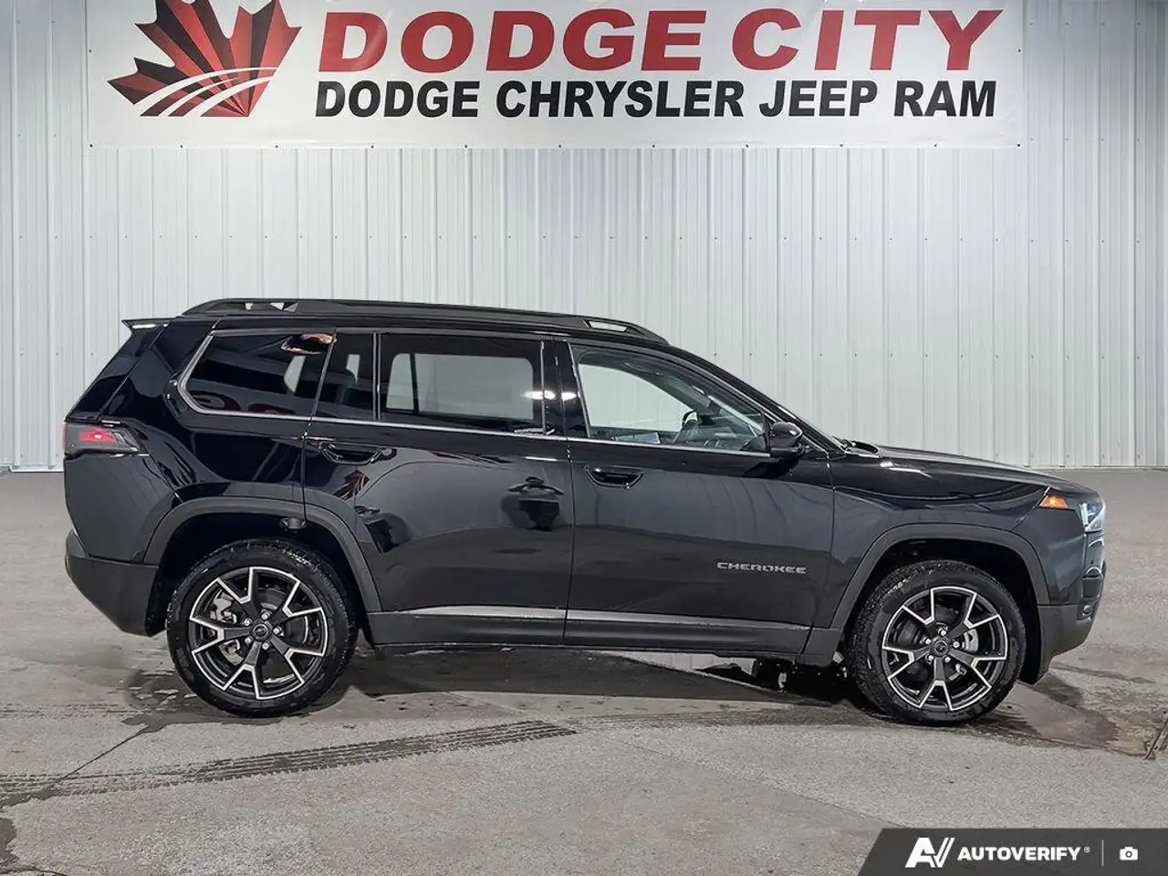 Jeep Cherokee снимка Jeep Cherokee