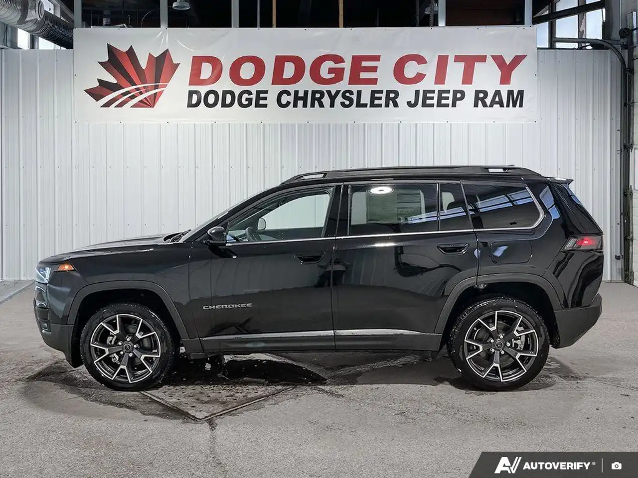 Jeep Cherokee снимка Jeep Cherokee