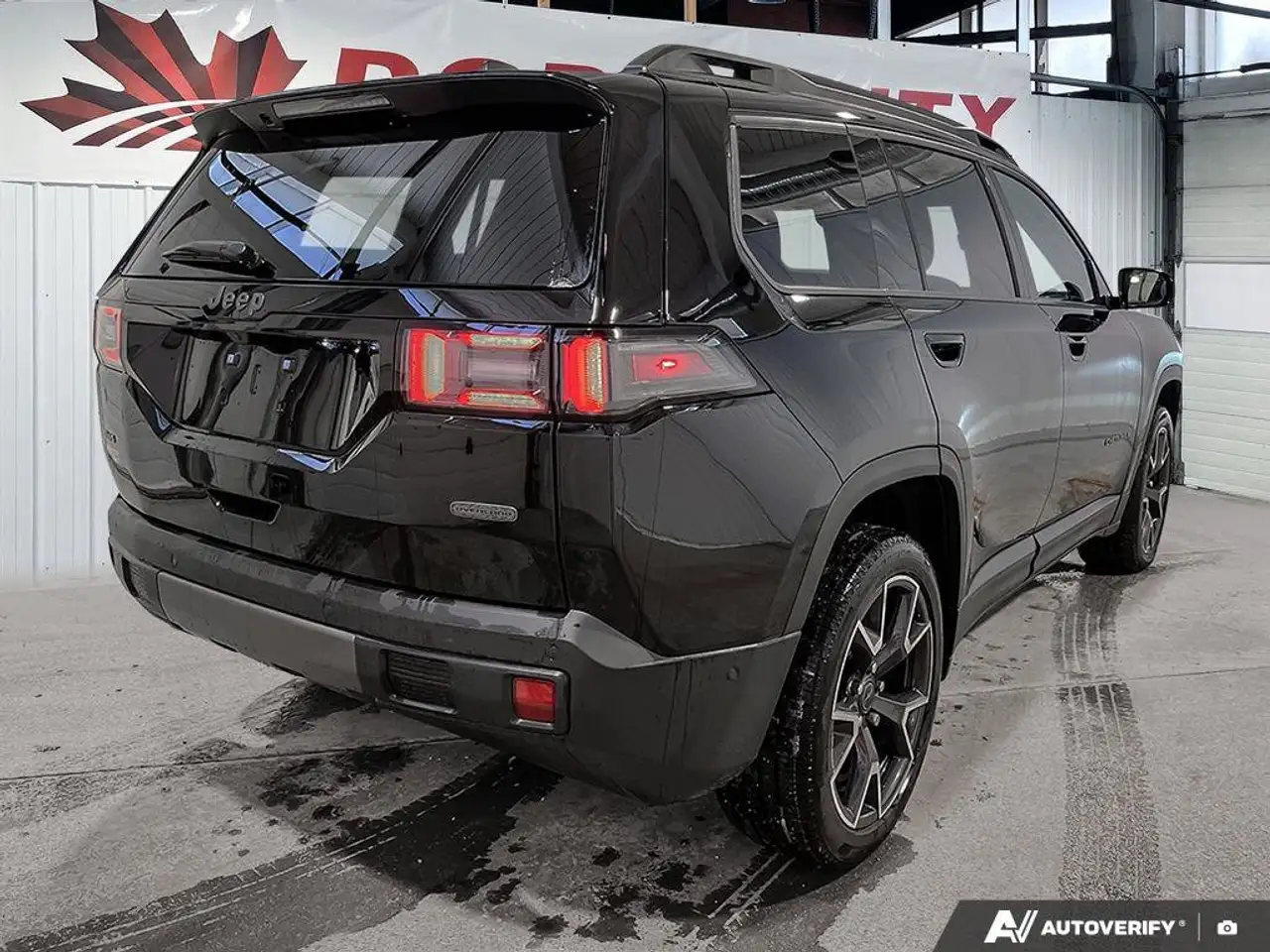 Jeep Cherokee снимка Jeep Cherokee