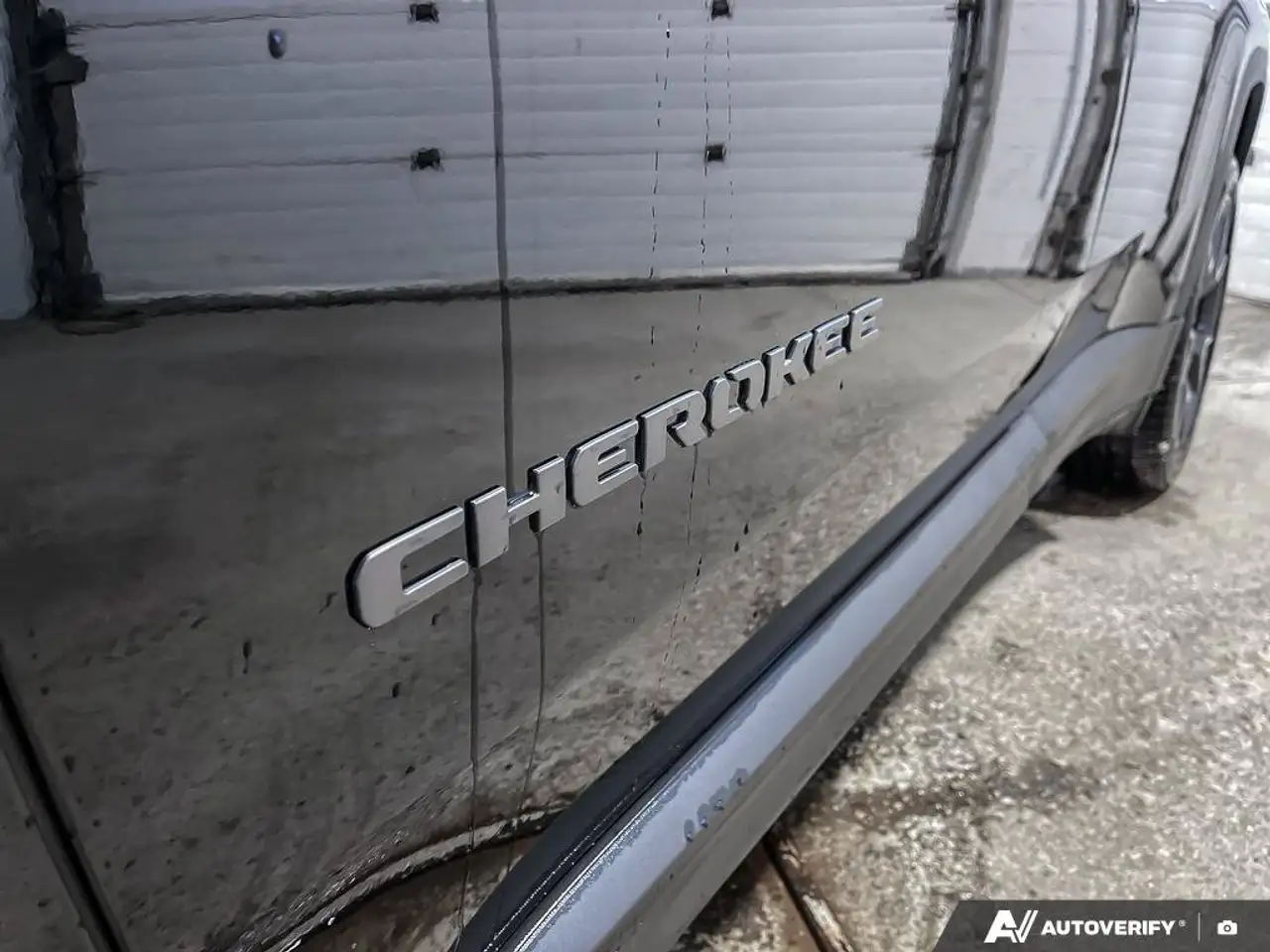 Jeep Cherokee снимка Jeep Cherokee