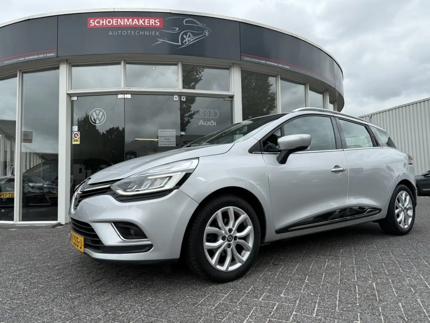 Renault Clio Estate 1.2 TCe Intens Grijs - 1
